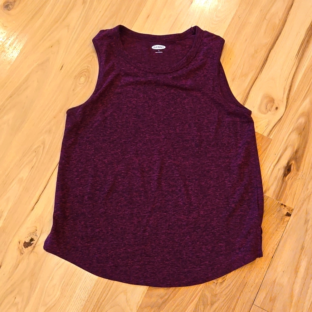 Size small tank.